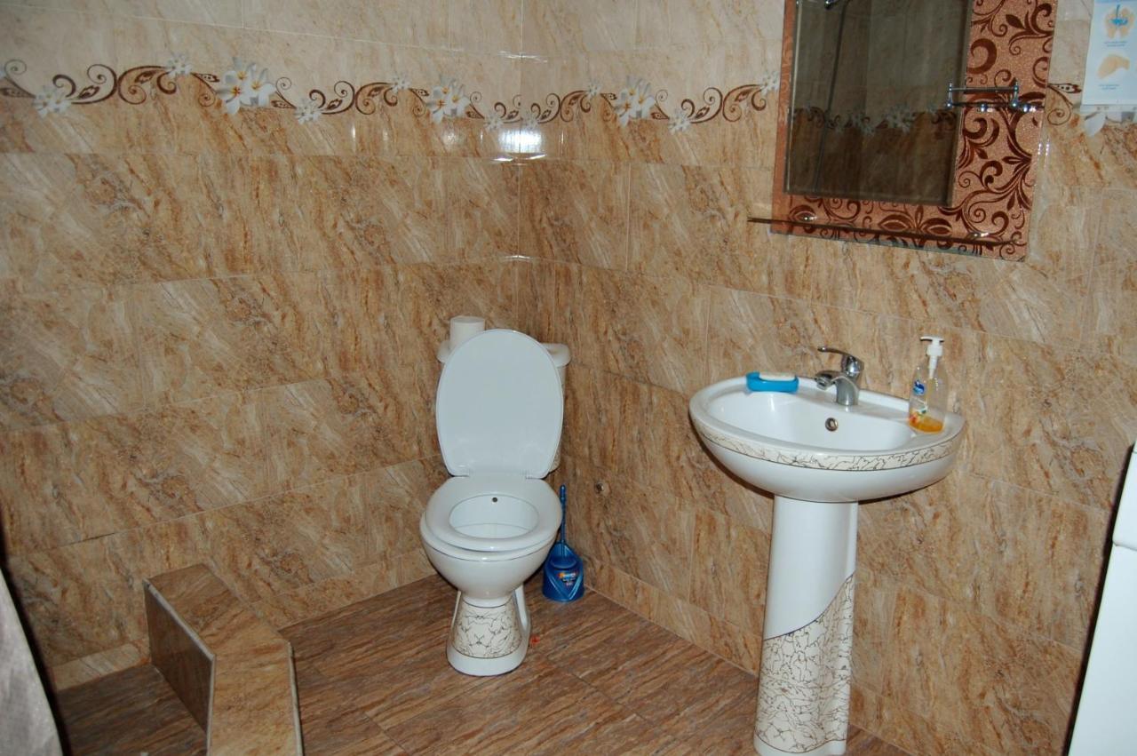 Excellent Hostel 쿠타이시 외부 사진