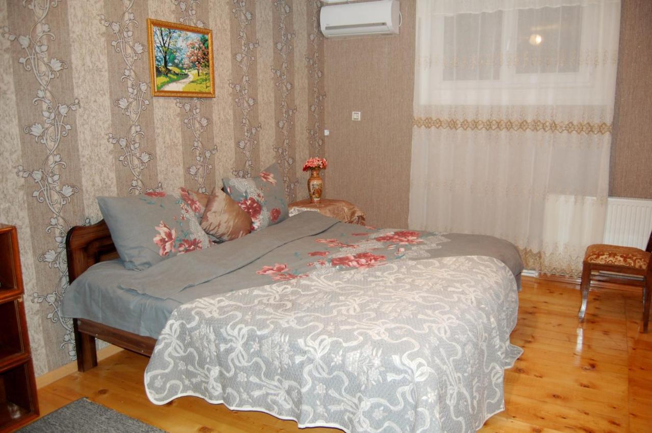 Excellent Hostel 쿠타이시 외부 사진